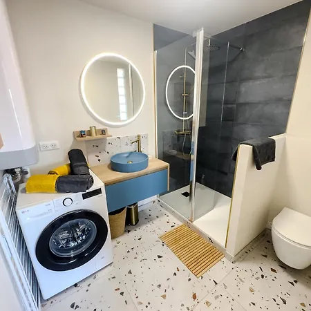 L'escale Setoise , Terrasse, Vue Mont St Clair *