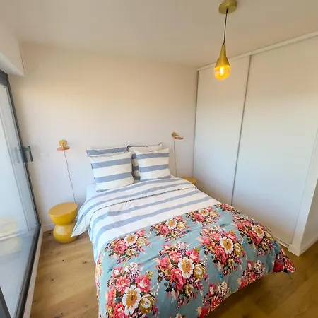 L'escale Sètoise , Terrasse, Vue Mont St Clair Sète